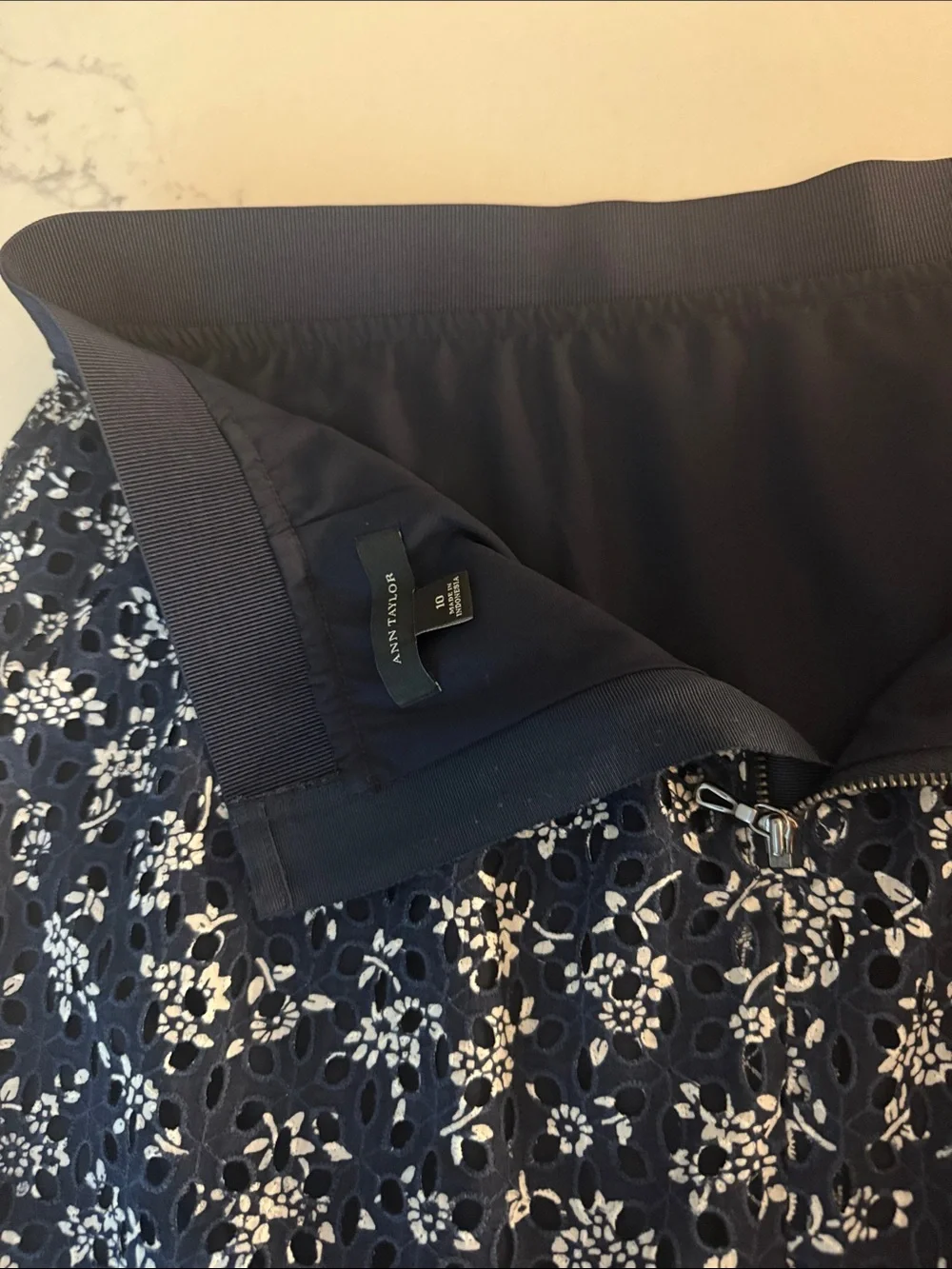 Ann Taylor Navy and White Floral Pencil Skirt